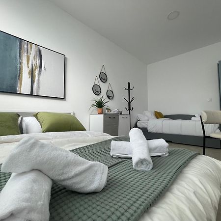 Aiolos Chania Center Luxury Apartment Near The Garden エクステリア 写真